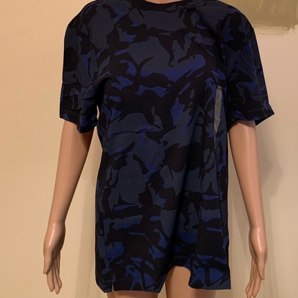 Kenneth Cole T-shirt - Picture 2 of 6